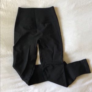 Lululemon - black leggings